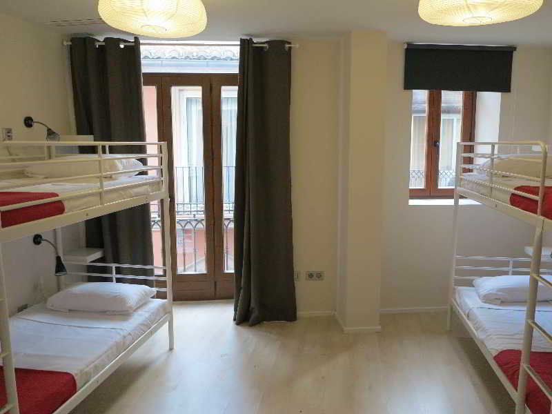 Hulot B&B Valencia Buitenkant foto