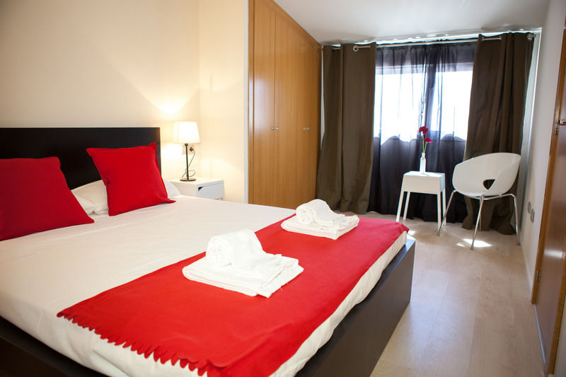 Hulot B&B Valencia Buitenkant foto